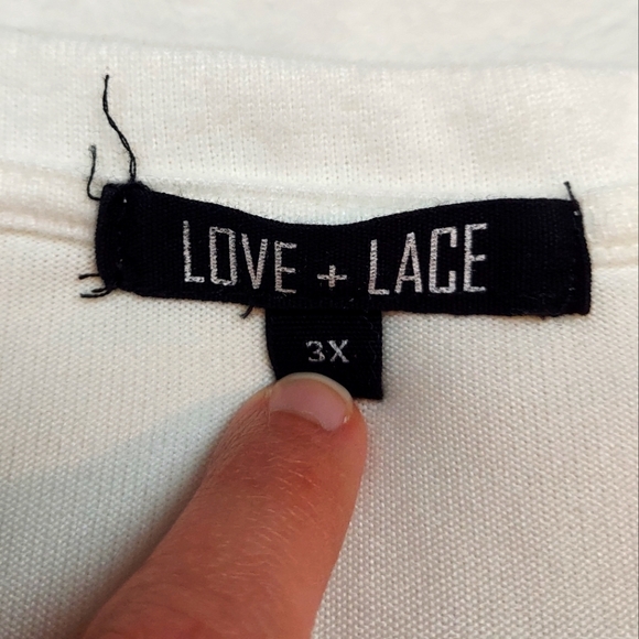 Love + Lace Cream Eiffel Tower & Lady Winter Scene Ruffle Detail Sweatshirt 3X - Picture 6 of 11